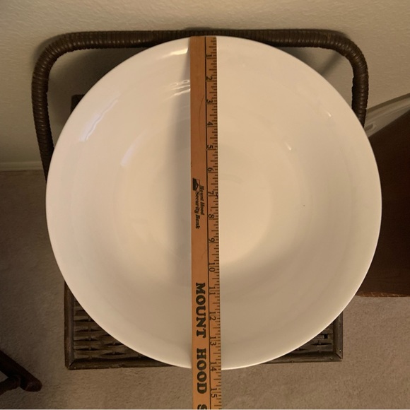 Mikasa Trellis White Flared Vegetable Serve Bowl - NIB - Picture 6 of 11